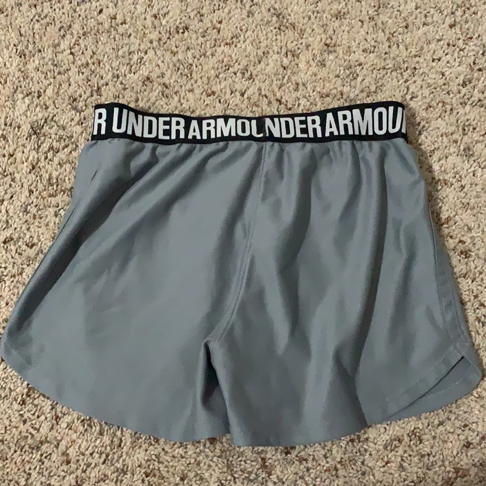 ‼️SOLD‼️ under armor shorts - Picture 4 of 5